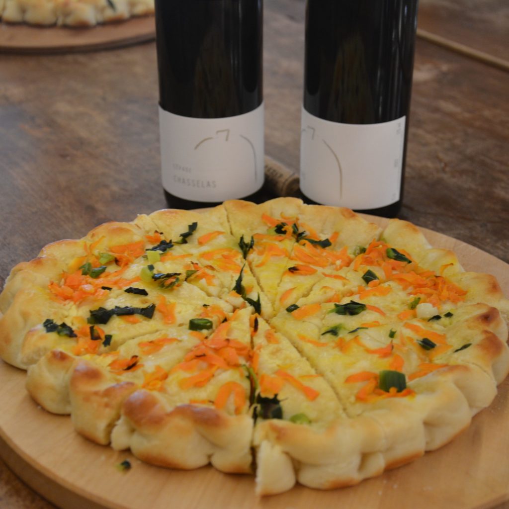 Bio Gemüse Quiche mit Bio Wein aus dem Seeland