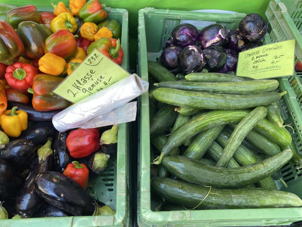 "2. Klass-Gemüse" auf dem Markt von biogemüse Maurer